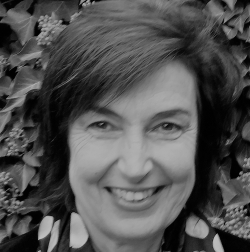 "Es wird höchste Zeit, Sicherheit ganz neu zu denken!" - Vortrag von Maria Buchwitz (Pax Christi)